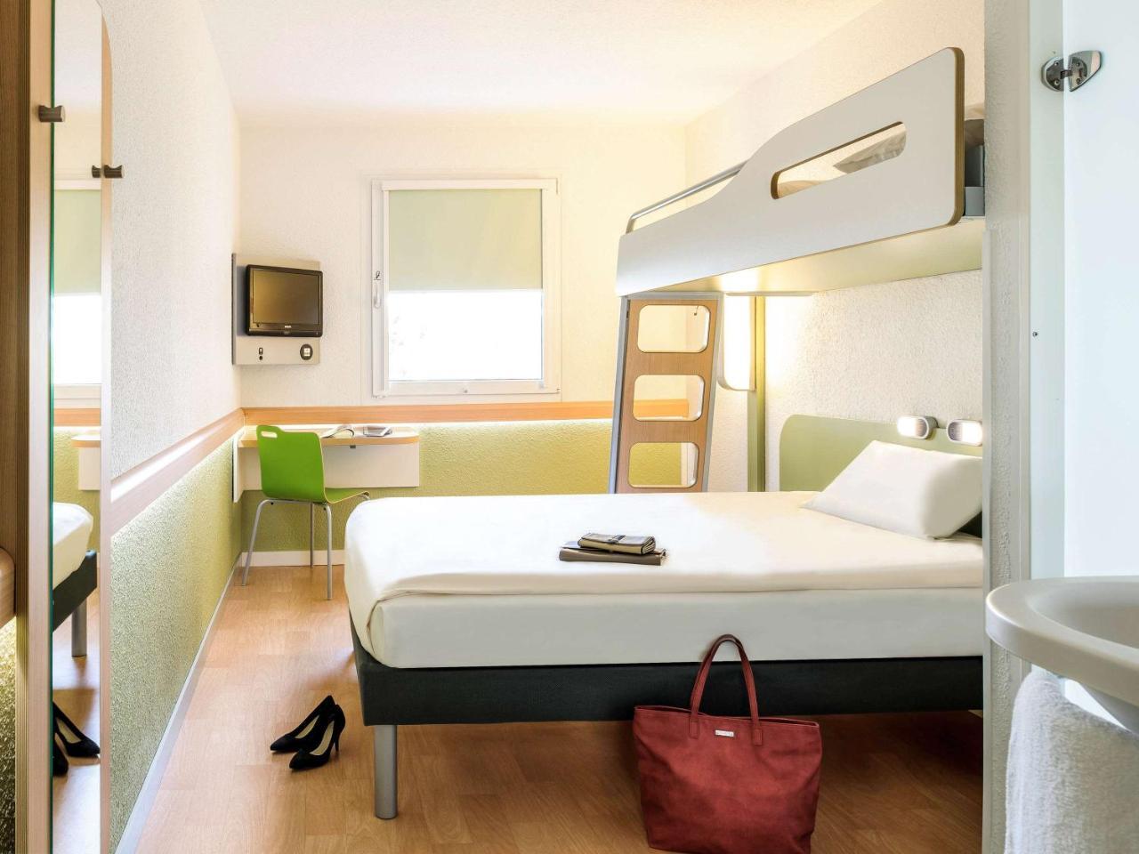 Ibis Budget L'Isle Adam Exterior photo